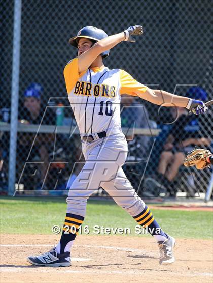 Thumbnail 2 in Bonita Vista vs. Vista (66th Annual SD Lions Tournament Premier Division Semifinal) photogallery.