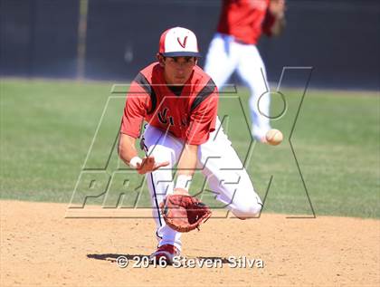 Thumbnail 2 in Bonita Vista vs. Vista (66th Annual SD Lions Tournament Premier Division Semifinal) photogallery.