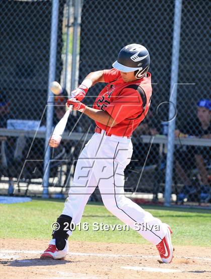 Thumbnail 3 in Bonita Vista vs. Vista (66th Annual SD Lions Tournament Premier Division Semifinal) photogallery.