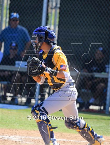 Thumbnail 2 in Bonita Vista vs. Vista (66th Annual SD Lions Tournament Premier Division Semifinal) photogallery.