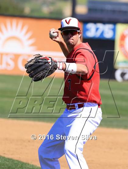 Thumbnail 3 in Bonita Vista vs. Vista (66th Annual SD Lions Tournament Premier Division Semifinal) photogallery.