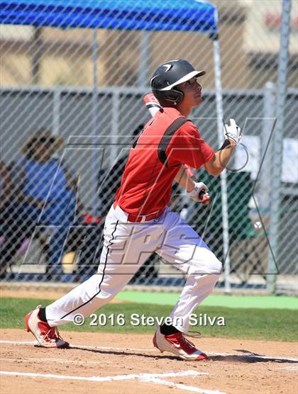 Thumbnail 2 in Bonita Vista vs. Vista (66th Annual SD Lions Tournament Premier Division Semifinal) photogallery.