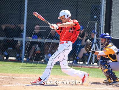 Thumbnail 2 in Bonita Vista vs. Vista (66th Annual SD Lions Tournament Premier Division Semifinal) photogallery.