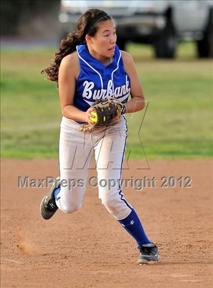 Thumbnail 2 in Burbank @ Charter Oak photogallery.
