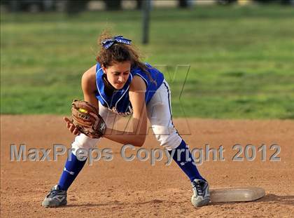 Thumbnail 3 in Burbank @ Charter Oak photogallery.