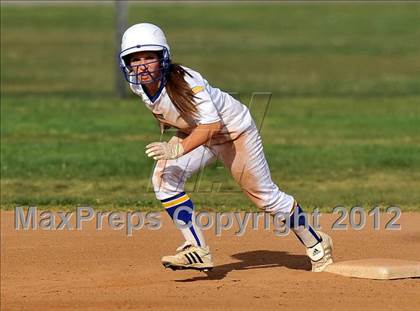 Thumbnail 2 in Burbank @ Charter Oak photogallery.