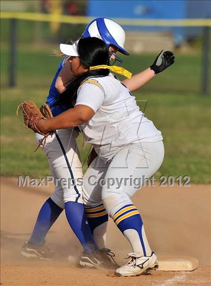 Thumbnail 3 in Burbank @ Charter Oak photogallery.
