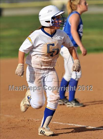 Thumbnail 1 in Burbank @ Charter Oak photogallery.