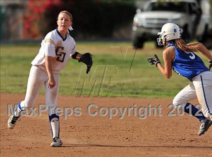 Thumbnail 2 in Burbank @ Charter Oak photogallery.