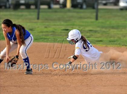 Thumbnail 2 in Burbank @ Charter Oak photogallery.