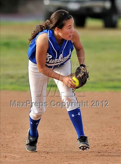 Thumbnail 1 in Burbank @ Charter Oak photogallery.