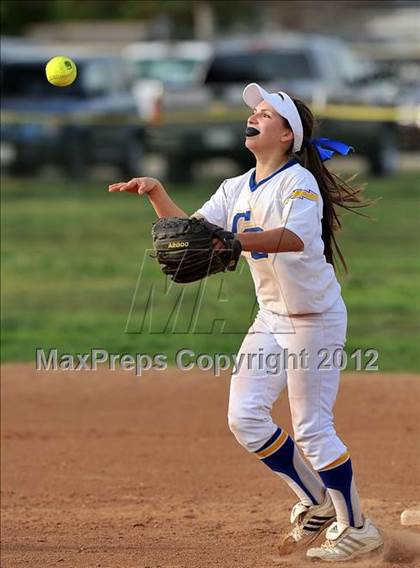 Thumbnail 1 in Burbank @ Charter Oak photogallery.