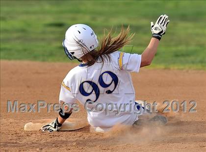 Thumbnail 3 in Burbank @ Charter Oak photogallery.
