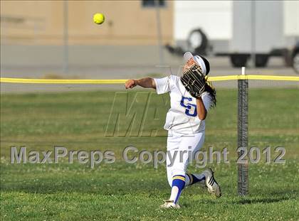 Thumbnail 2 in Burbank @ Charter Oak photogallery.