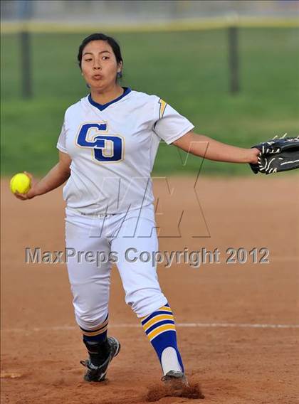 Thumbnail 1 in Burbank @ Charter Oak photogallery.