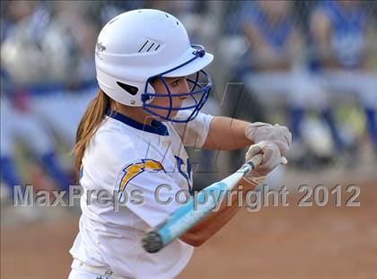 Thumbnail 2 in Burbank @ Charter Oak photogallery.