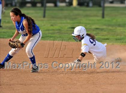 Thumbnail 3 in Burbank @ Charter Oak photogallery.