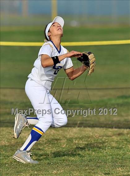 Thumbnail 2 in Burbank @ Charter Oak photogallery.