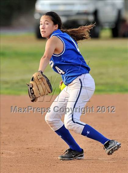 Thumbnail 2 in Burbank @ Charter Oak photogallery.