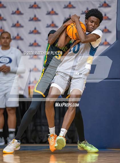 Thumbnail 1 in New Life Christian Academy vs. Richmond (Hoops & Dreams Showcase) photogallery.