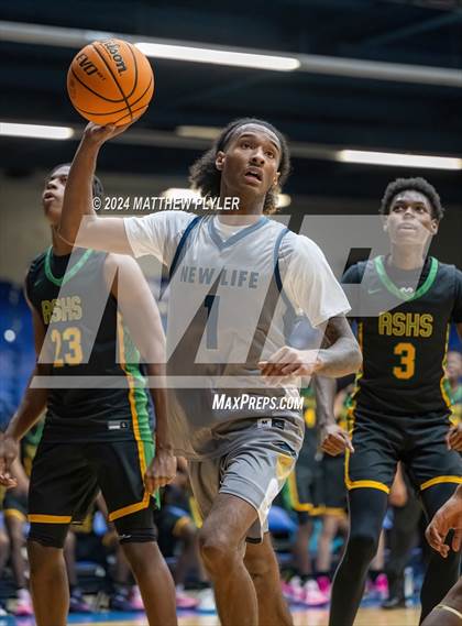 Thumbnail 1 in New Life Christian Academy vs. Richmond (Hoops & Dreams Showcase) photogallery.