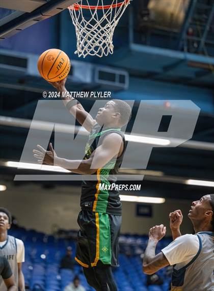 Thumbnail 1 in New Life Christian Academy vs. Richmond (Hoops & Dreams Showcase) photogallery.