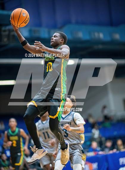 Thumbnail 1 in New Life Christian Academy vs. Richmond (Hoops & Dreams Showcase) photogallery.