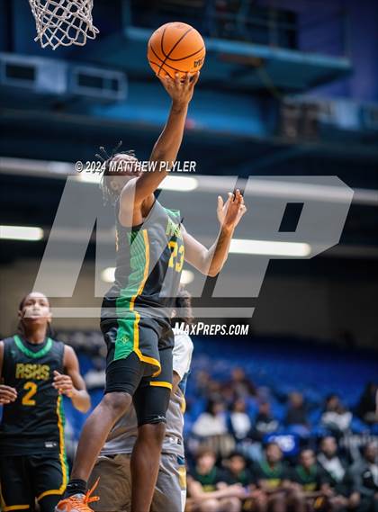 Thumbnail 3 in New Life Christian Academy vs. Richmond (Hoops & Dreams Showcase) photogallery.