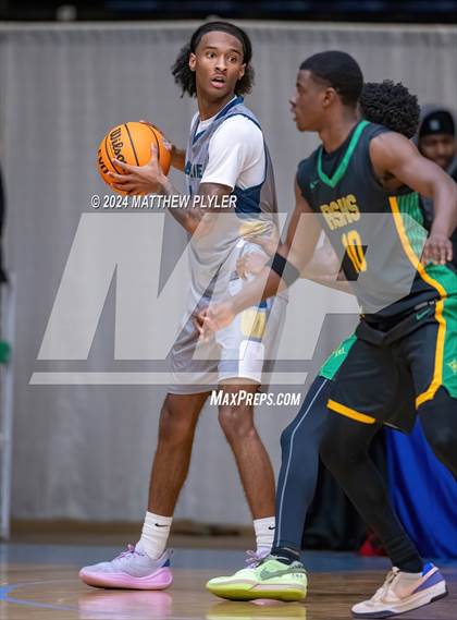 Thumbnail 2 in New Life Christian Academy vs. Richmond (Hoops & Dreams Showcase) photogallery.