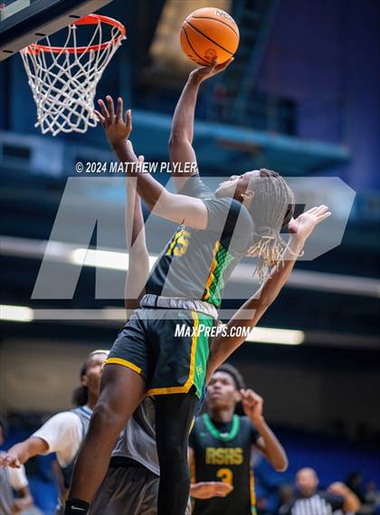 Thumbnail 1 in New Life Christian Academy vs. Richmond (Hoops & Dreams Showcase) photogallery.