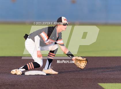 Thumbnail 1 in Medina Valley @ Southwest (UIL District 28-5A fourth-place tiebreaker) photogallery.