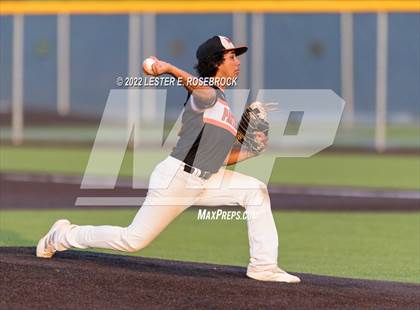 Thumbnail 2 in Medina Valley @ Southwest (UIL District 28-5A fourth-place tiebreaker) photogallery.