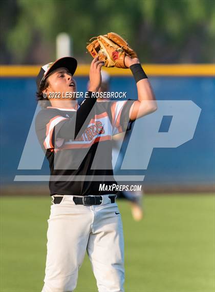 Thumbnail 1 in Medina Valley @ Southwest (UIL District 28-5A fourth-place tiebreaker) photogallery.