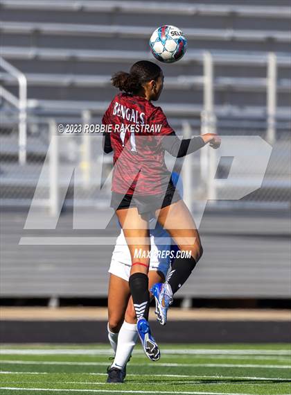 Thumbnail 2 in Ford vs Braswell (Forney Invitational Tournament) photogallery.