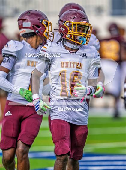 Thumbnail 1 in Beaumont United vs. Channelview (Scrimmage) photogallery.