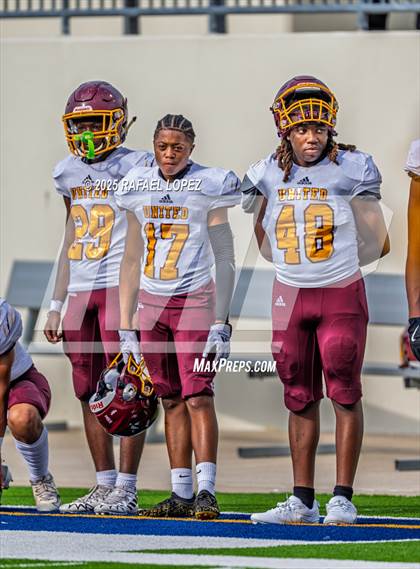 Thumbnail 1 in Beaumont United vs. Channelview (Scrimmage) photogallery.