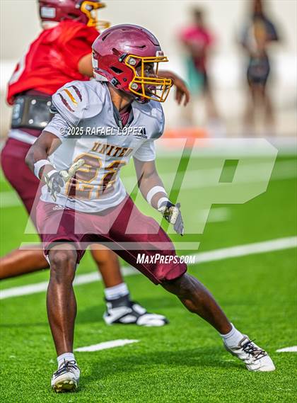 Thumbnail 2 in Beaumont United vs. Channelview (Scrimmage) photogallery.