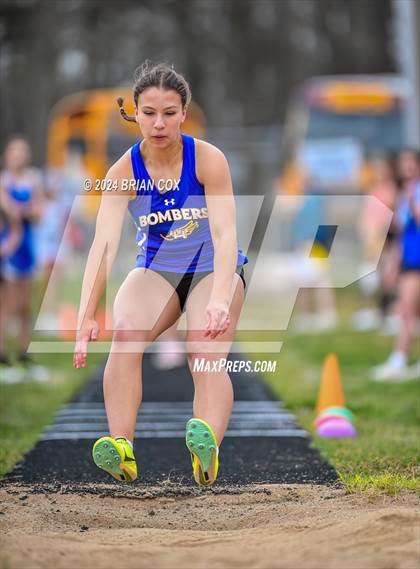 Thumbnail 2 in Jr Bomber Relays (Triple Jump) photogallery.