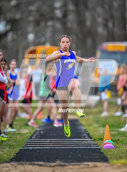 Thumbnail 1 in Jr Bomber Relays (Triple Jump) photogallery.