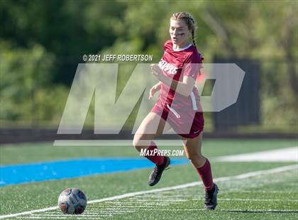 Thumbnail 2 in Forest Hills Eastern vs Cedar Springs (MHSAA District 29 Finals) photogallery.