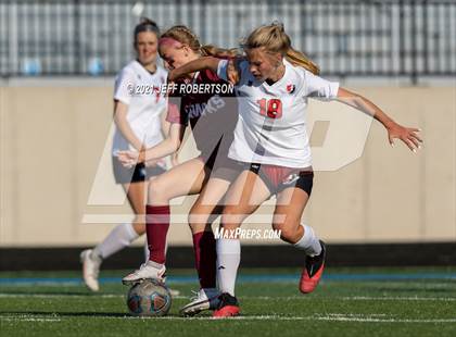 Thumbnail 3 in Forest Hills Eastern vs Cedar Springs (MHSAA District 29 Finals) photogallery.
