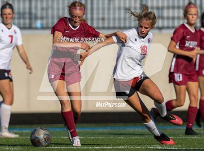 Thumbnail 1 in Forest Hills Eastern vs Cedar Springs (MHSAA District 29 Finals) photogallery.
