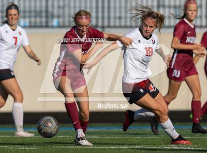 Thumbnail 2 in Forest Hills Eastern vs Cedar Springs (MHSAA District 29 Finals) photogallery.