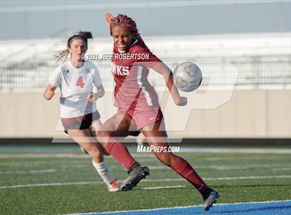 Thumbnail 2 in Forest Hills Eastern vs Cedar Springs (MHSAA District 29 Finals) photogallery.