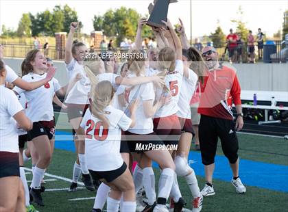Thumbnail 2 in Forest Hills Eastern vs Cedar Springs (MHSAA District 29 Finals) photogallery.