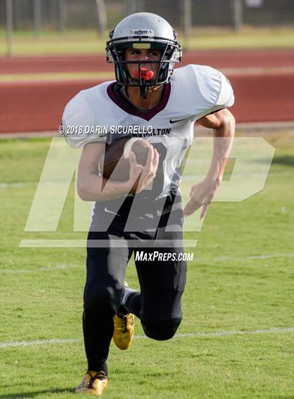 Thumbnail 3 in Highland vs. Hamilton photogallery.