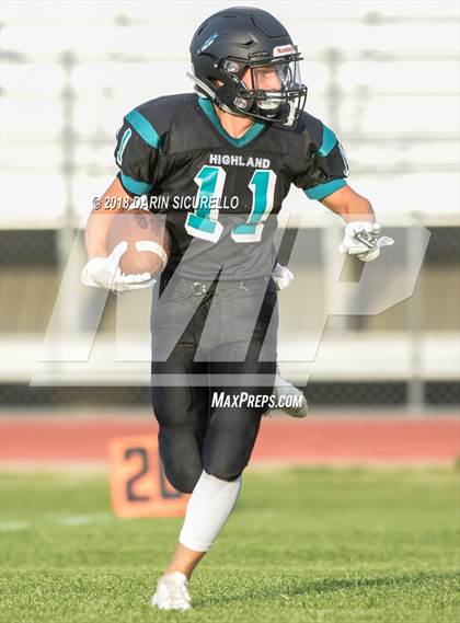 Thumbnail 1 in Highland vs. Hamilton photogallery.