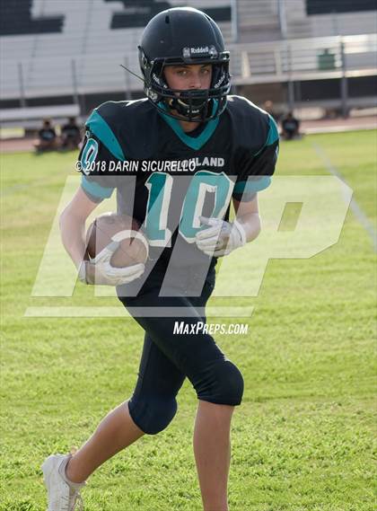 Thumbnail 1 in Highland vs. Hamilton photogallery.