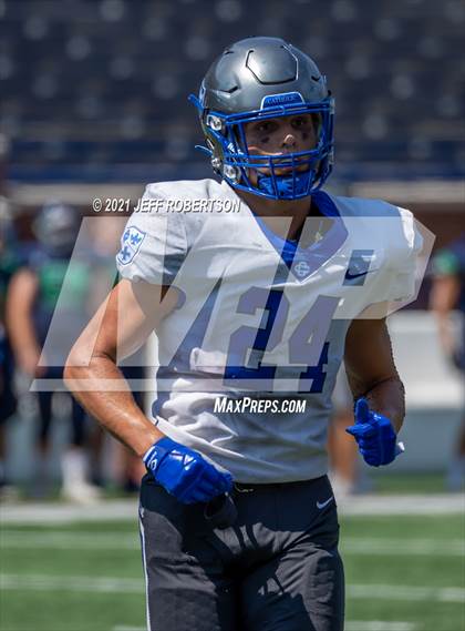 Thumbnail 3 in Lapeer vs. Catholic Central (Battle At The Big House 2021) photogallery.