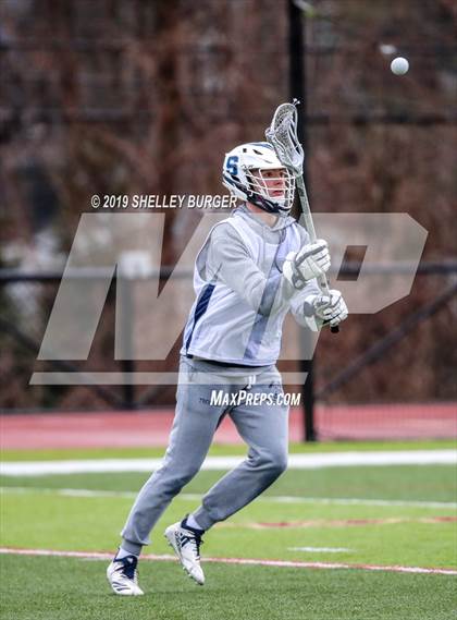 Thumbnail 1 in Staples vs Iona Prep  photogallery.